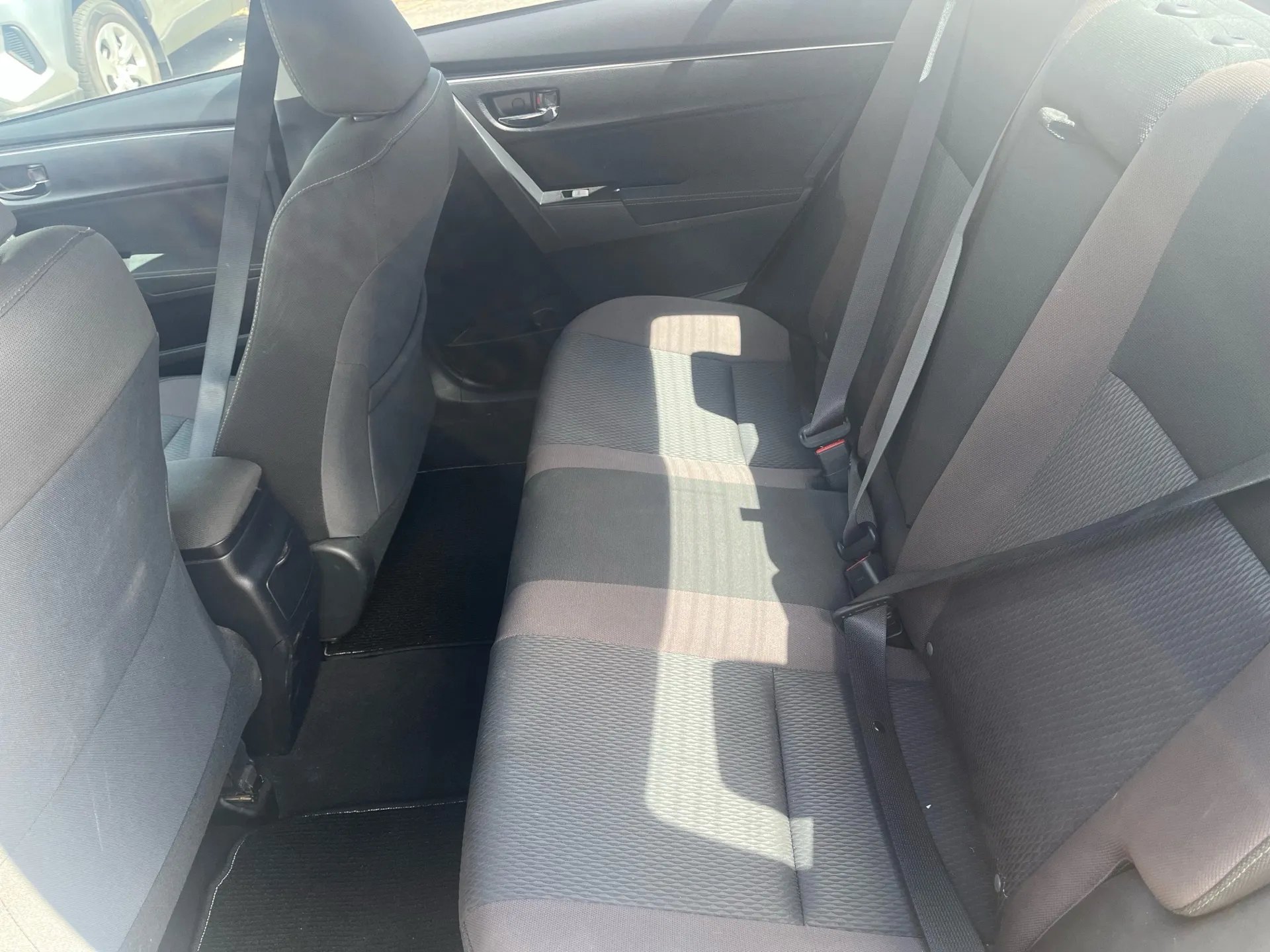 2017 Toyota Corolla 4dr Sdn 10 2017 toyota corolla8