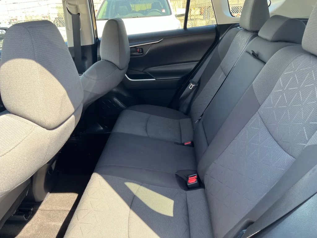 2021-Toyota-RAV4-6198823335635608