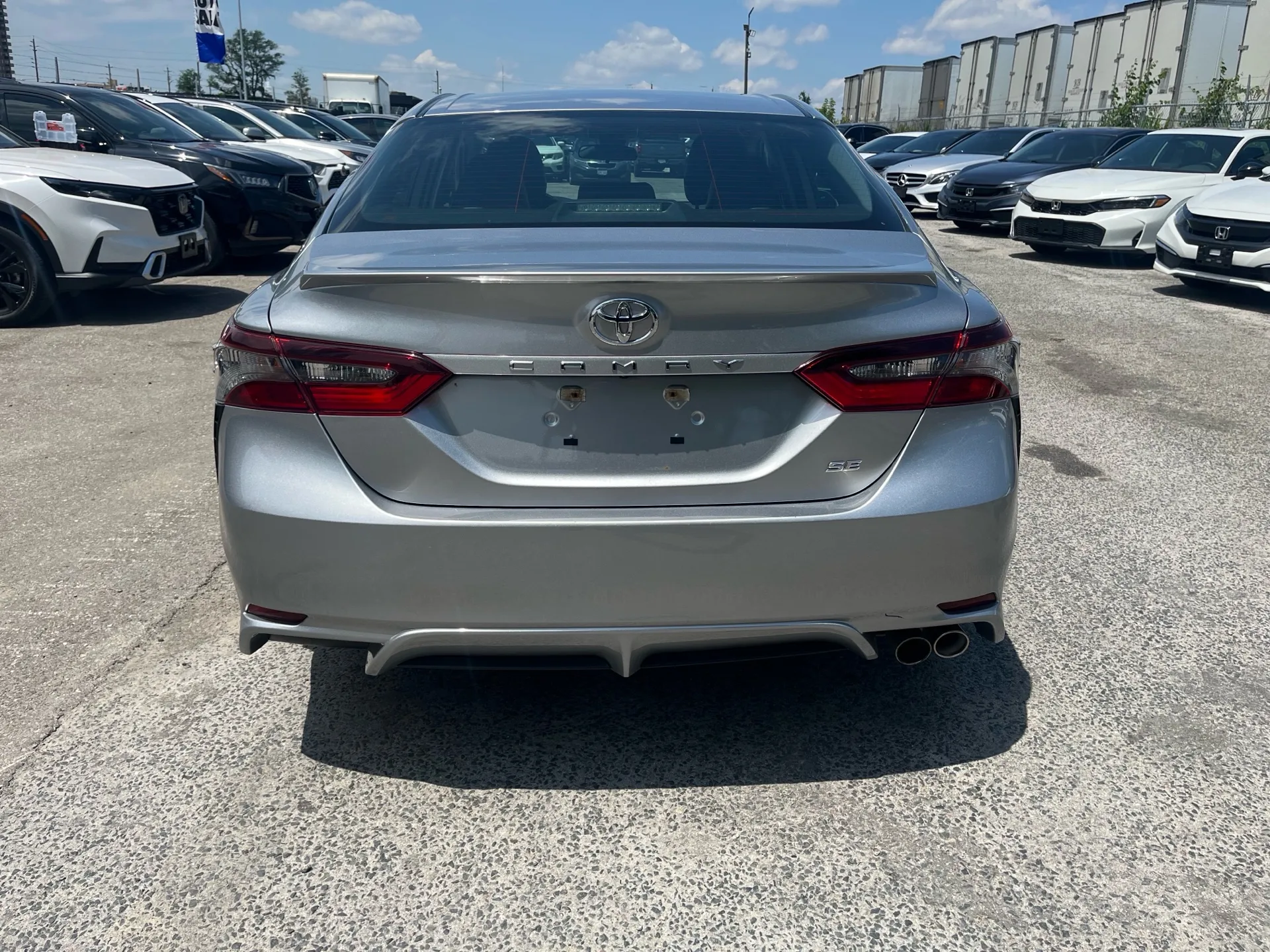 2022 Toyota Camry SE Auto 7 2022 Toyota Camry10
